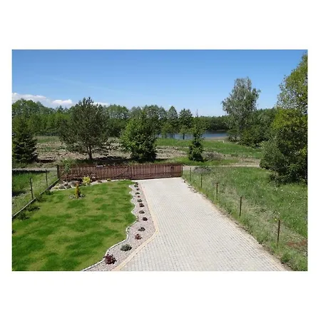 Holiday Milomlyn With Lake View 317 * Gil Maly